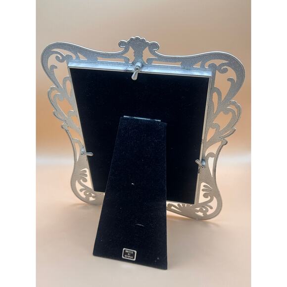 Ornate Silver Metal Scroll Picture Frame – 9x7" Vintage-Inspired - Picture 2 of 4